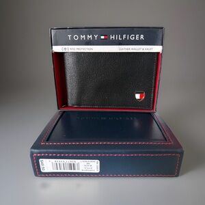 Tommy Hilfiger Men’s Leather Bifold Wallet. RFID. Crest Logo. Black. New in Box.